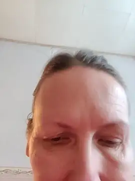 Evelina cute online show from January 14, 2026, 9:37 am