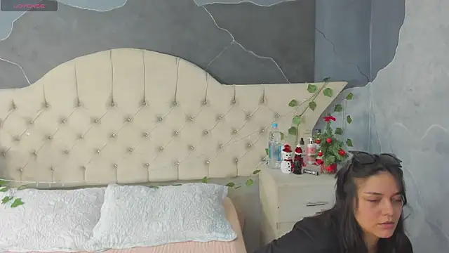 AmberGreyy  online show from December 19, 2025, 5:31 pm