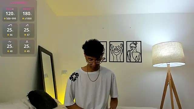 Snapshot of harrytwink18 chatting on January 8, 2026, 7:27 pm harrytwink18 online show from January 8, 2026, 7:27 pm