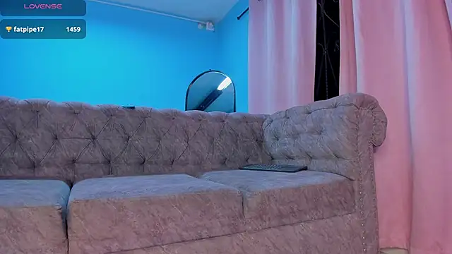 IsabellaBromsS online show from March 8, 2026, 2:59 am