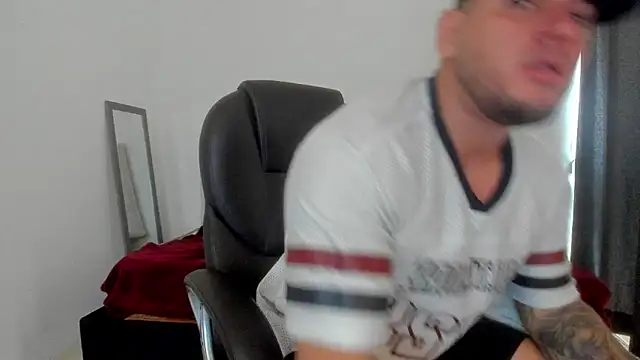 Snapshot of Teilor_Creed chatting on October 28, 2025, 7:38 pm Teilor Creed online show from October 28, 2025, 7:38 pm