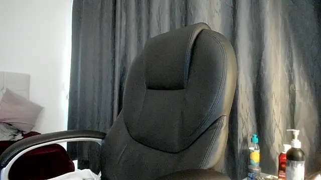 Snapshot of Teilor_Creed chatting on October 30, 2025, 7:47 pm Teilor Creed online show from October 30, 2025, 7:47 pm