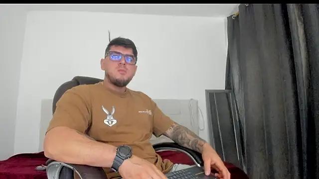 Snapshot of Teilor_Creed chatting on November 15, 2025, 6:04 pm Teilor Creed online show from November 15, 2025, 6:04 pm