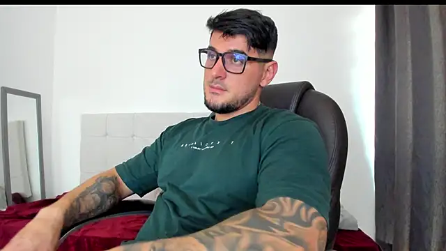 Snapshot of Teilor_Creed chatting on November 22, 2025, 8:30 pm Teilor Creed online show from November 22, 2025, 8:30 pm