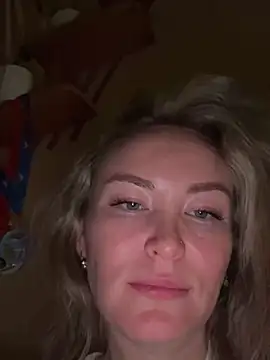 Snapshot of LovenseLush chatting on January 22, 2025, 10:48 pm LovenseLush online show from January 22, 2025, 10:48 pm