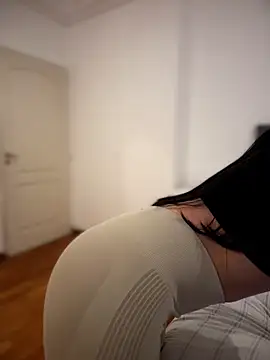 alessandra-a online show from May 21, 2026, 9:22 pm