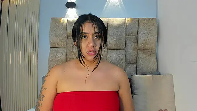 amatista  smith online show from October 26, 2025, 1:50 pm