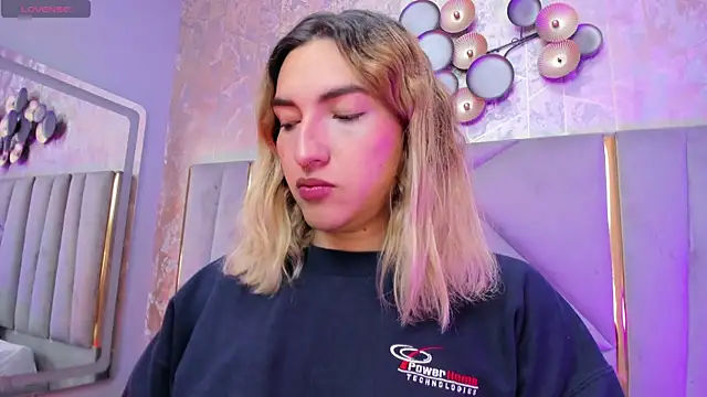 TomLondon  online show from January 7, 2026, 1:35 pm