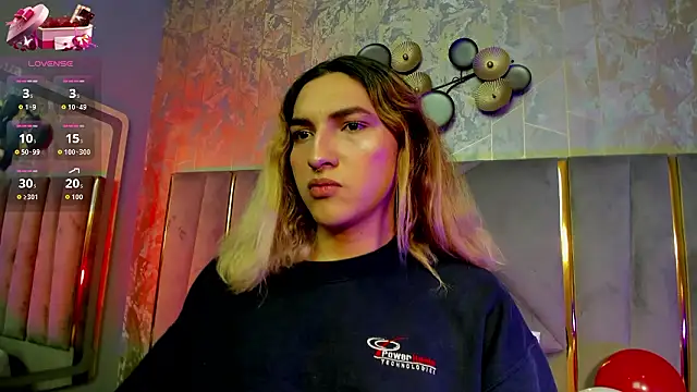 TomLondon  online show from February 14, 2026, 3:53 pm