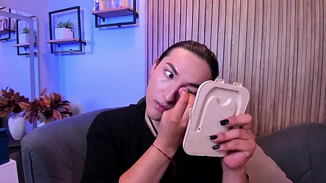 TomLondon  online show from February 24, 2026, 7:12 pm