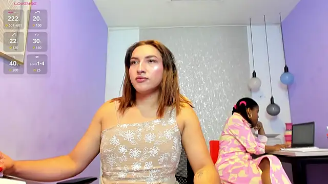 TomLondon  online show from June 12, 2026, 12:26 pm