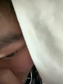 Snapshot of GagedBanknote chatting on April 7, 2026, 5:46 pm GagedBanknote online show from April 7, 2026, 5:46 pm