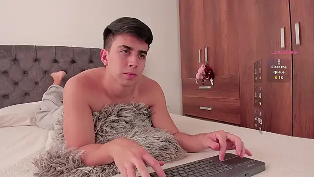 jordanmuskk online show from November 18, 2025, 4:11 pm