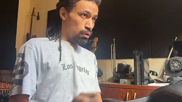 hotcamboy420 online show from November 27, 2025, 1:13 pm