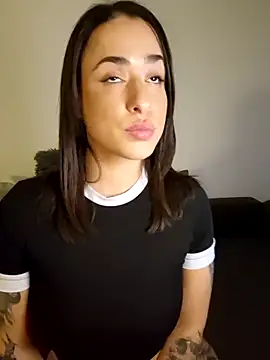 Snapshot of LydiaMaus96 chatting on February 6, 2026, 4:21 pm LydiaMaus96 online show from February 6, 2026, 4:21 pm