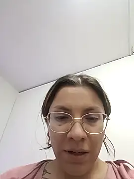 karlamorris  online show from January 11, 2025, 7:59 pm