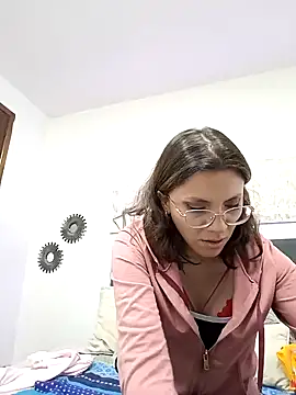 karlamorris  online show from January 18, 2025, 6:53 pm