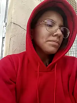 karlamorris  online show from January 29, 2025, 1:07 pm