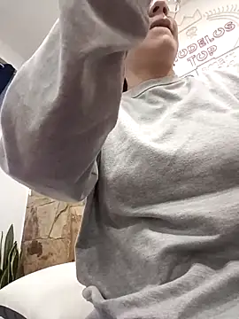 karlamorris  online show from October 10, 2025, 1:54 pm