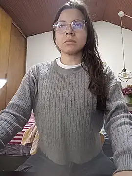 karlamorris  online show from January 13, 2026, 1:27 pm