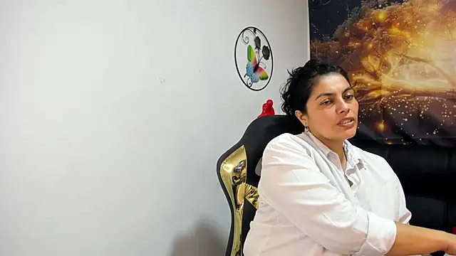 Lust Mom41 online show from December 10, 2024, 5:11 pm