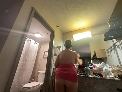 juscjen online show from July 4, 2026, 11:22 pm