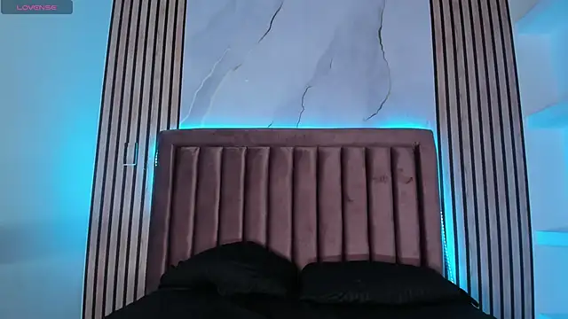 Snapshot of ChloeParkss_ chatting on January 10, 2025, 12:04 pm ChloeParkss online show from January 10, 2025, 12:04 pm