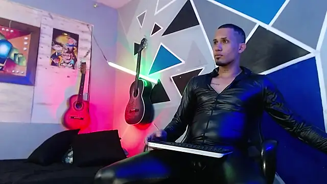 MagnusFrost online show from November 11, 2025, 4:01 am