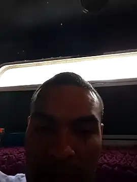 Snapshot of Houstonslong1 chatting on December 4, 2024, 8:07 pm Houstonslong1 online show from December 4, 2024, 8:07 pm