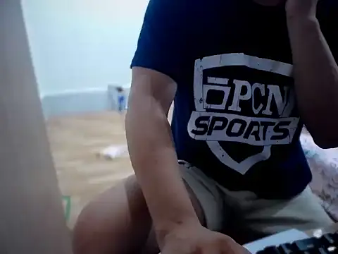 Snapshot of Cloudycockcare chatting on October 26, 2025, 9:04 am Cloudycockcare online show from October 26, 2025, 9:04 am