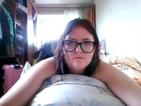 DesireMelissa online show from October 18, 2025, 12:06 pm