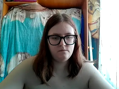 DesireMelissa online show from April 13, 2026, 6:41 am