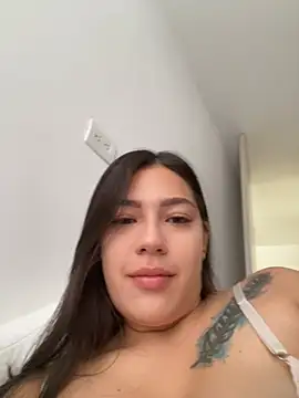 Latina vanessa online show from February 6, 2025, 12:26 pm