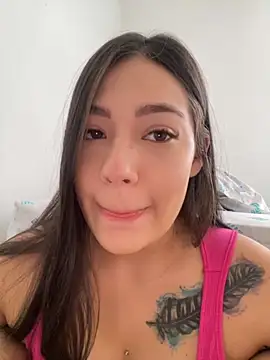 Latina vanessa online show from October 4, 2025, 2:04 pm