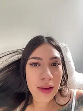 Latina vanessa online show from December 14, 2025, 9:41 pm