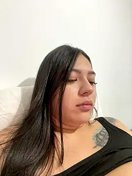 Latina vanessa online show from December 16, 2025, 2:16 am