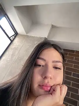 Snapshot of Latina_vanessa chatting on April 14, 2026, 1:17 pm Latina vanessa online show from April 14, 2026, 1:17 pm