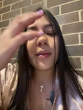 Snapshot of Latina_vanessa chatting on April 25, 2026, 9:34 pm Latina vanessa online show from April 25, 2026, 9:34 pm