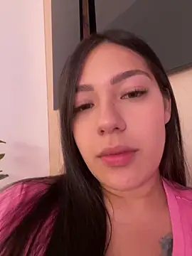 Snapshot of Latina_vanessa chatting on April 27, 2026, 11:58 pm Latina vanessa online show from April 27, 2026, 11:58 pm