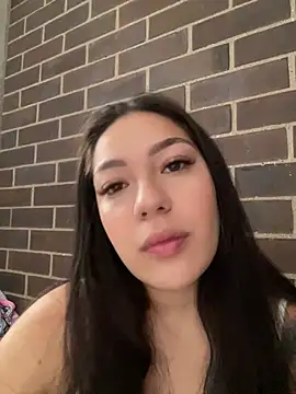 Snapshot of Latina_vanessa chatting on April 30, 2026, 5:52 pm Latina vanessa online show from April 30, 2026, 5:52 pm