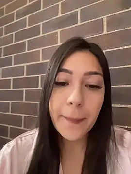 Snapshot of Latina_vanessa chatting on May 7, 2026, 3:28 pm Latina vanessa online show from May 7, 2026, 3:28 pm