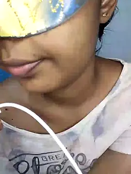 ASHUGIRL JAY online show from January 8, 2025, 5:37 pm