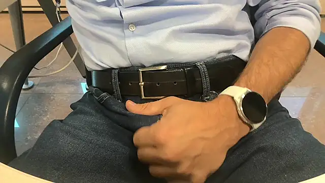 alessandroman2114 online show from October 16, 2025, 4:08 pm