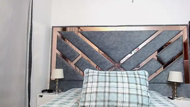 Snapshot of KarlaTesg chatting on November 9, 2025, 10:02 am KarlaTesg online show from November 9, 2025, 10:02 am