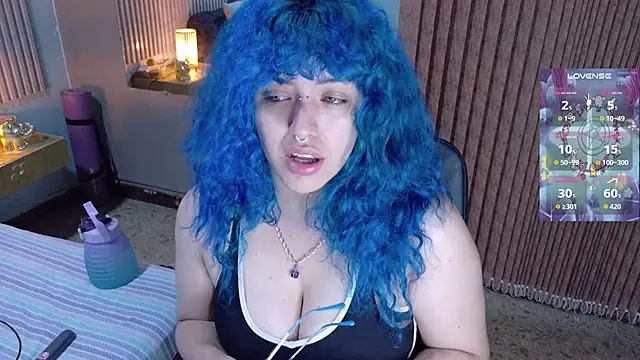 Eli666uwu online show from December 15, 2025, 11:14 am