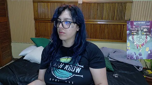 Eli666uwu online show from April 24, 2026, 10:18 am