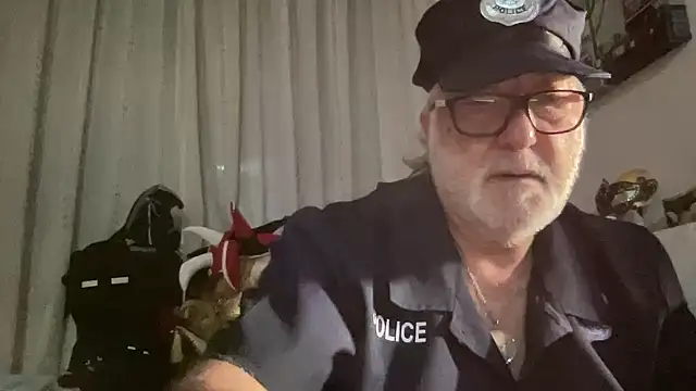 EroticVenetian online show from November 18, 2025, 6:51 am