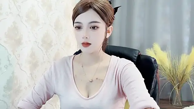 VIWVI online show from December 7, 2024, 5:37 am