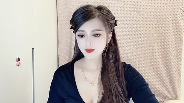 VIWVI online show from February 28, 2025, 2:31 am