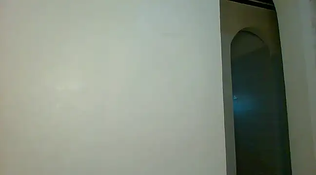 Snapshot of bigassbabe_001 chatting on December 18, 2024, 3:15 am bigassbabe 001 online show from December 18, 2024, 3:15 am